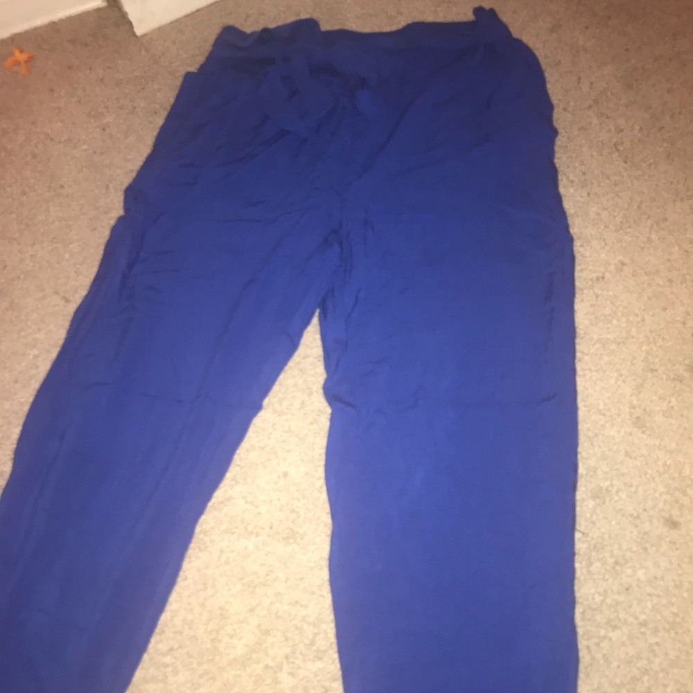 Super cute blue soft pants bow front sz S